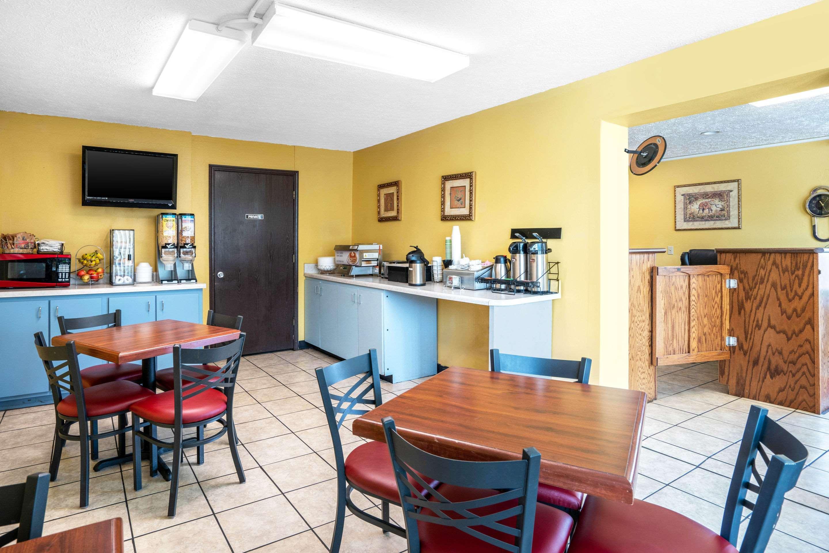 Econo Lodge Near Missouri University Of Science And Technology Ролла Экстерьер фото